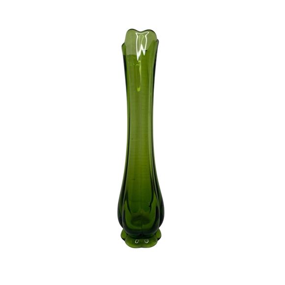 _57.JPG?set_id=880000500F L.E. Smith Ribbed Avocado Green Swung Vase Glass Bud Vase 12\